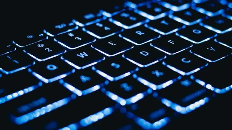 sötét mód beállítás weboldalon